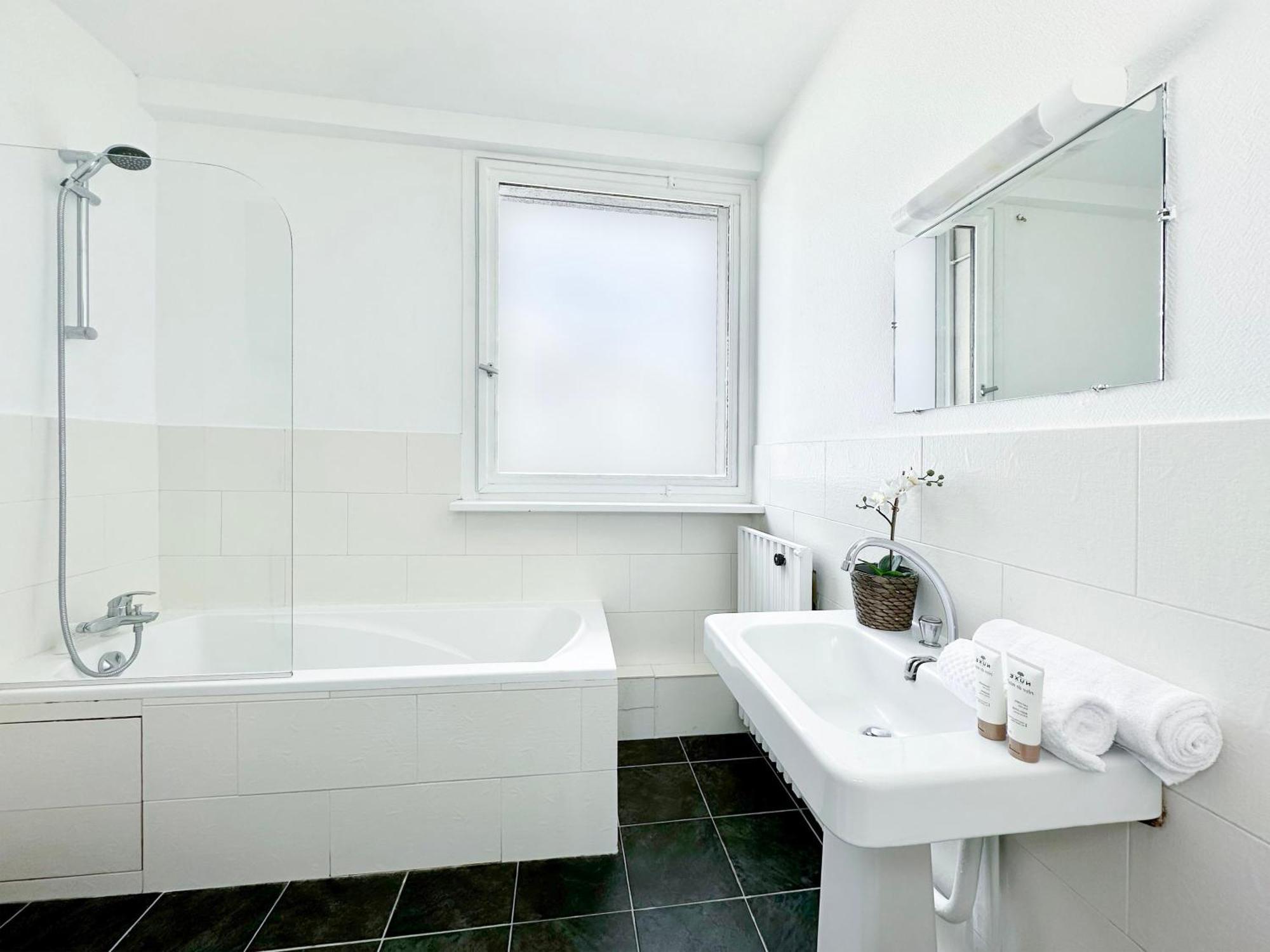 Spacious & Luxurious Flat In Montparnasse Paris Eksteriør billede